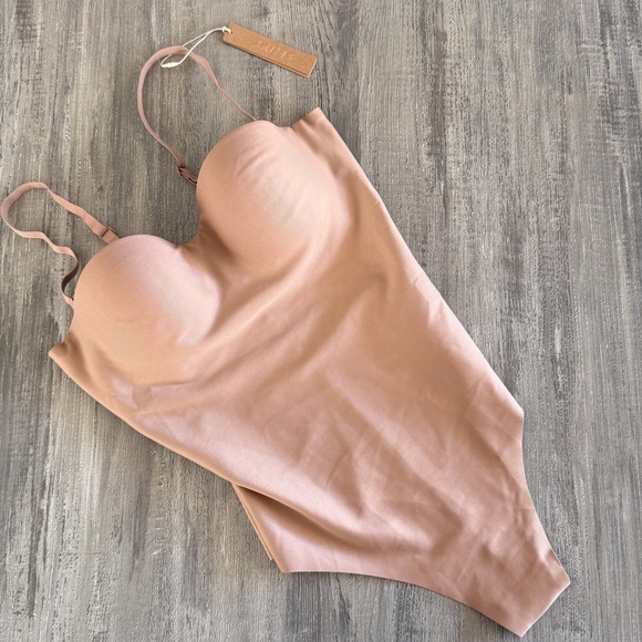 New Skims Bodysuit S